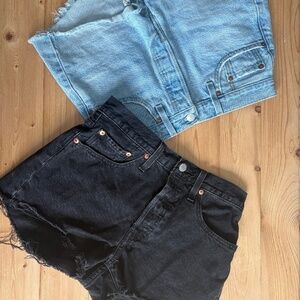 Levi Women 501 High Waisted Shorts 26W